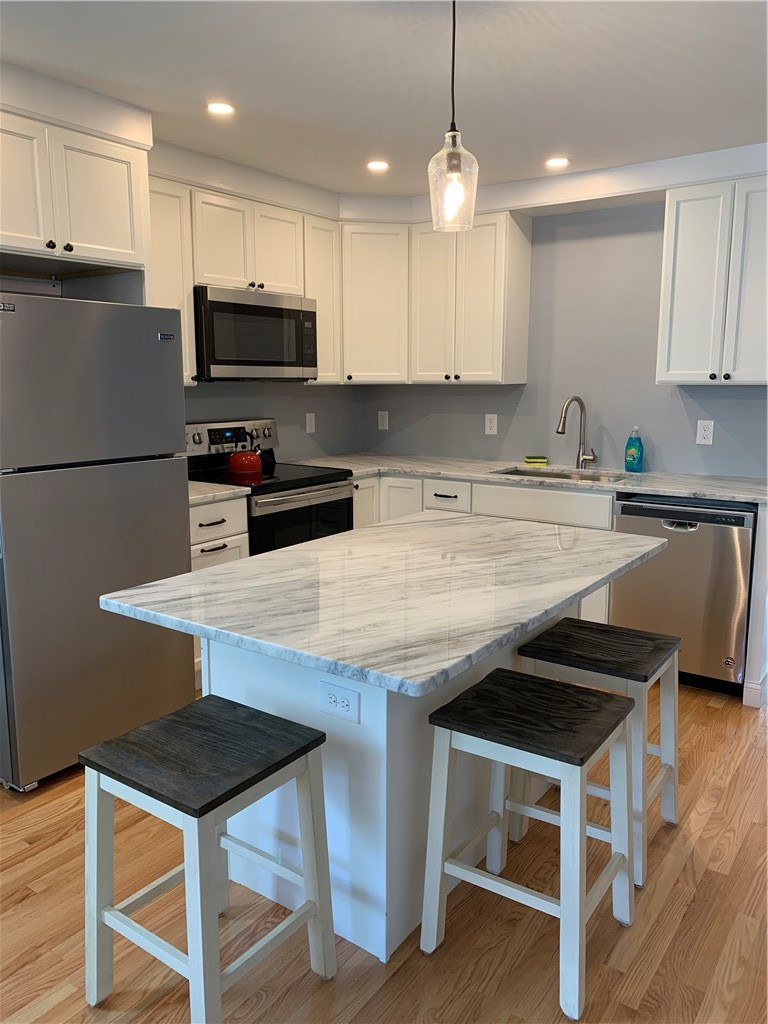 15 Third School Street 2