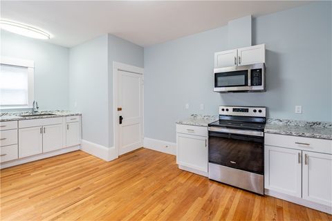 168 Waterman Avenue East Providence RI 02914