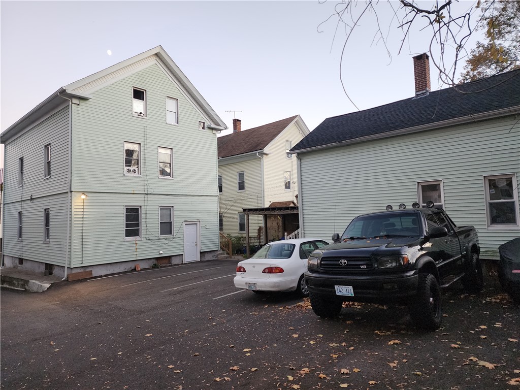 132 Putnam Street