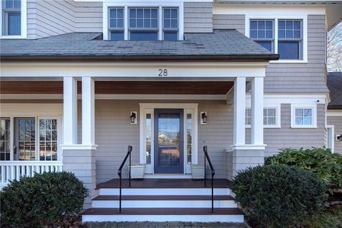 28 Pond Avenue Newport RI 02840