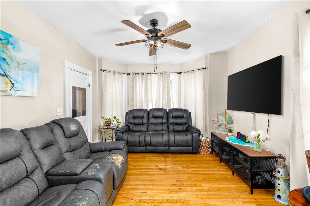 553 Fairmount Street 555