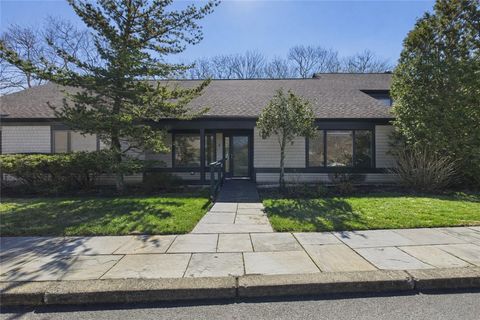 4 Meadowbrook Way Narragansett RI 02882