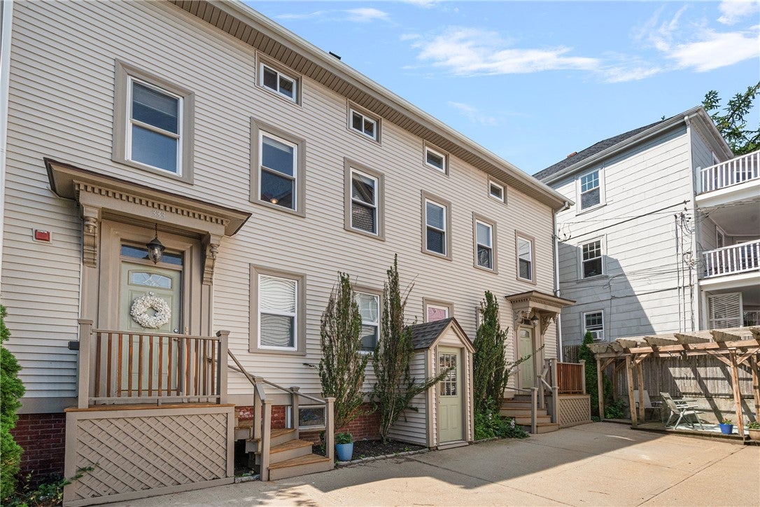 331 Williams Street 7