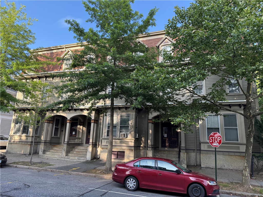 339 Thayer Street