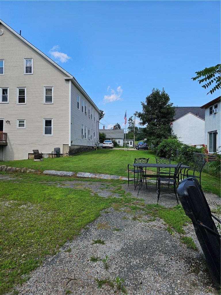 1214 Main Street 1216