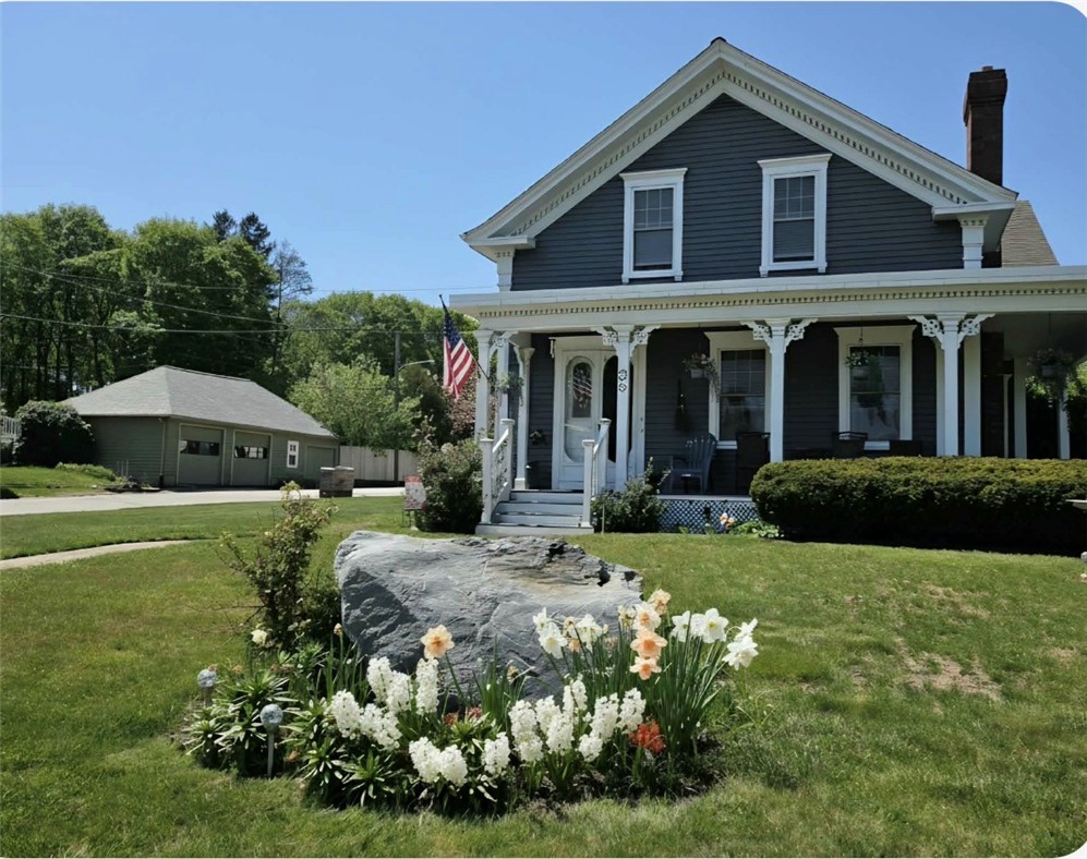 35 Fairview Avenue