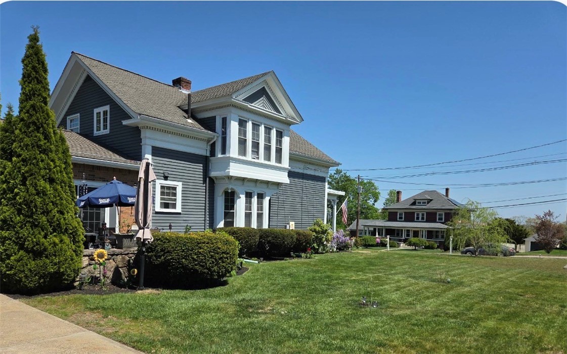 35 Fairview Avenue