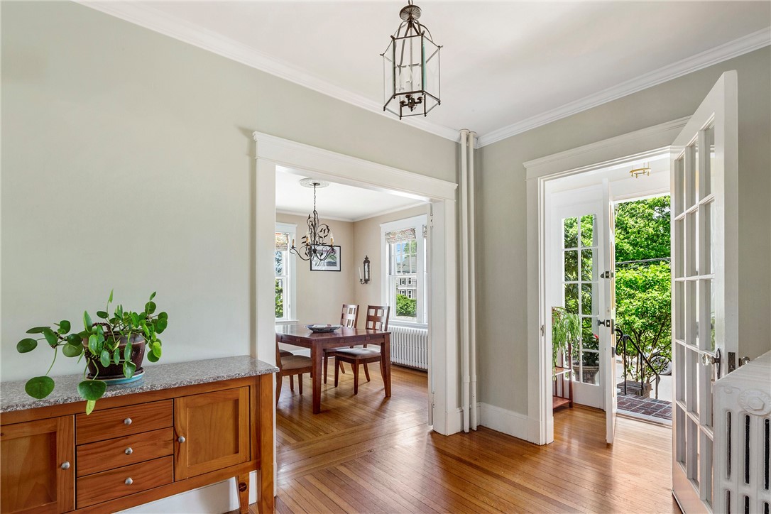 27 Cranston Avenue