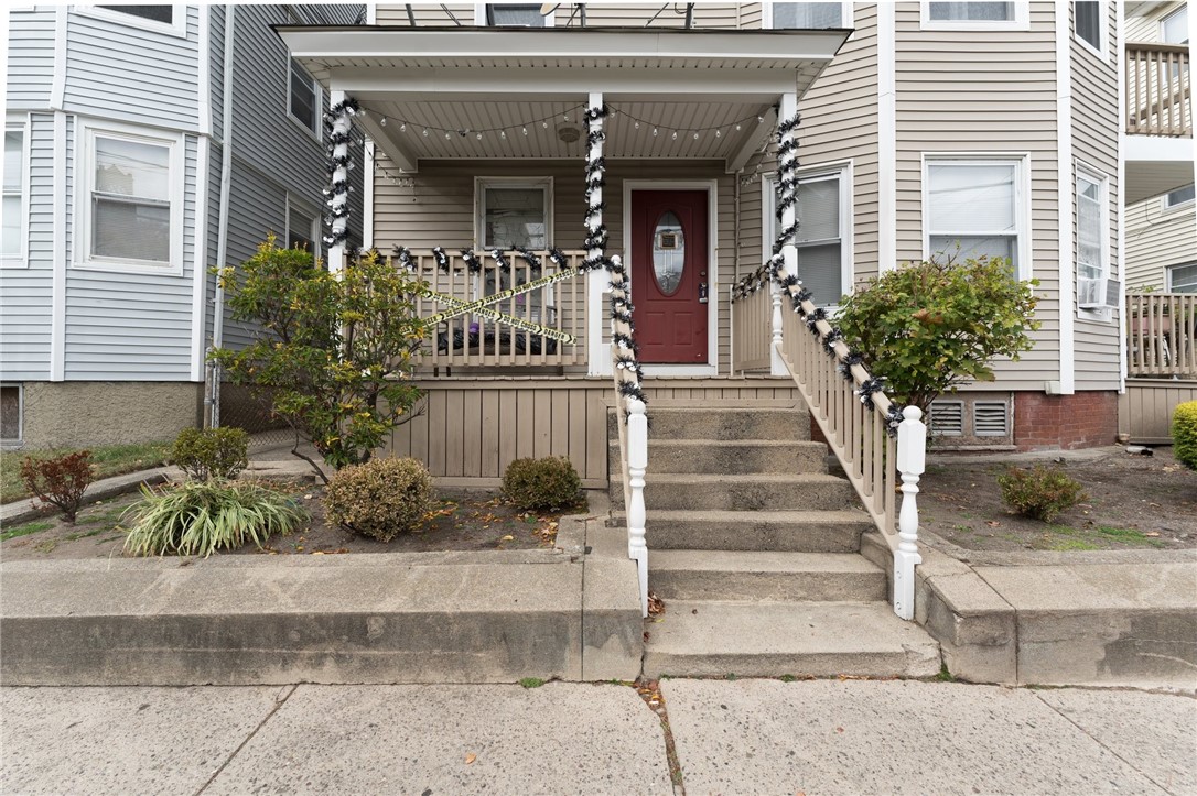 77 Fales Street