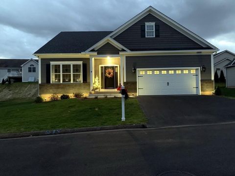 4 Copley Circle Enfield CT 06082