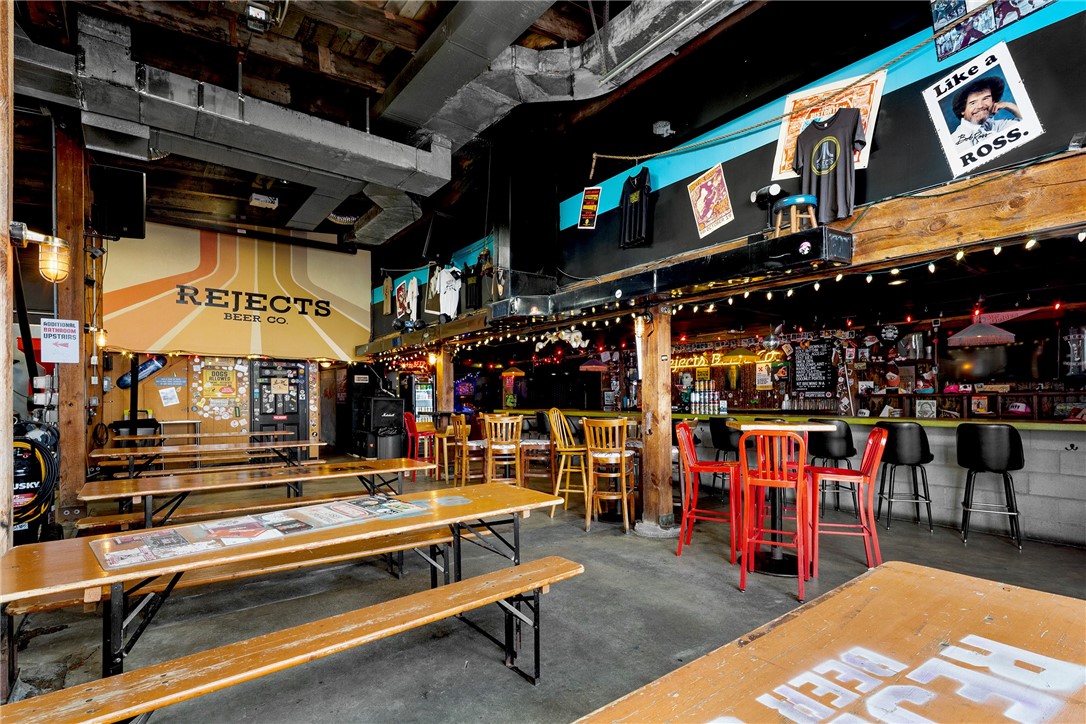 124 Aquidneck Avenue