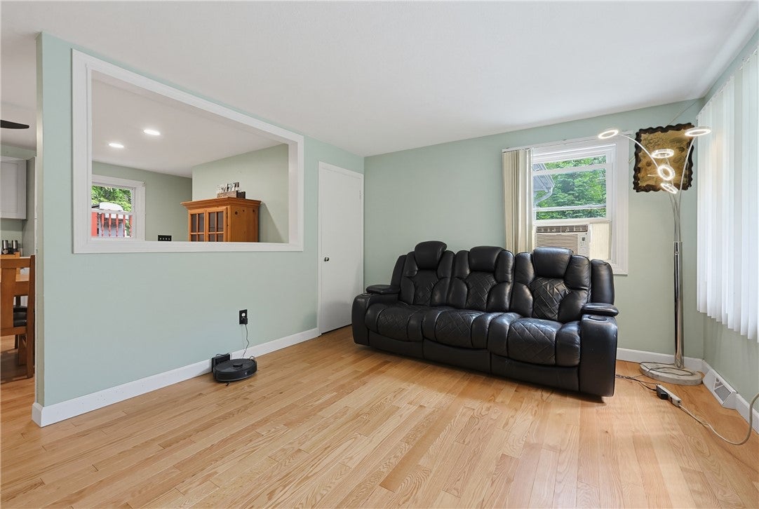 417 Lake Washington Drive
