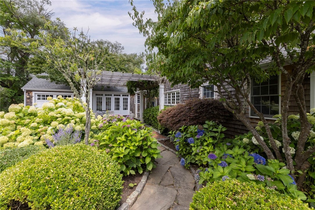 190 Ferry Road
