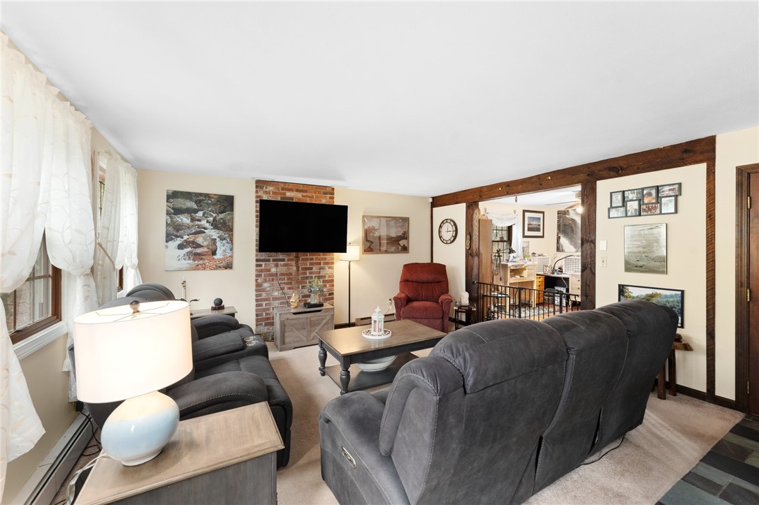 Richmond, Rhode Island 02892, United States, 3 Bedrooms Bedrooms, ,2 BathroomsBathrooms,Residential,Active,153303