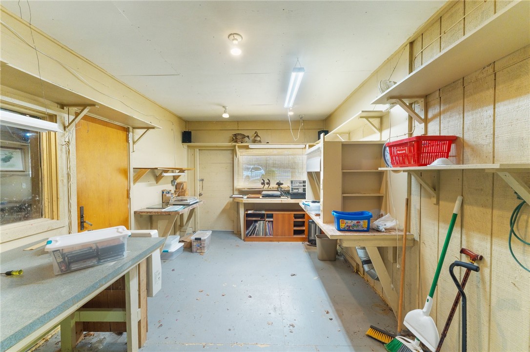 Richmond, Rhode Island 02892, United States, 3 Bedrooms Bedrooms, ,2 BathroomsBathrooms,Residential,Active,153303