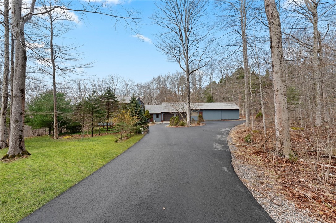 24 Bell Schoolhouse Road