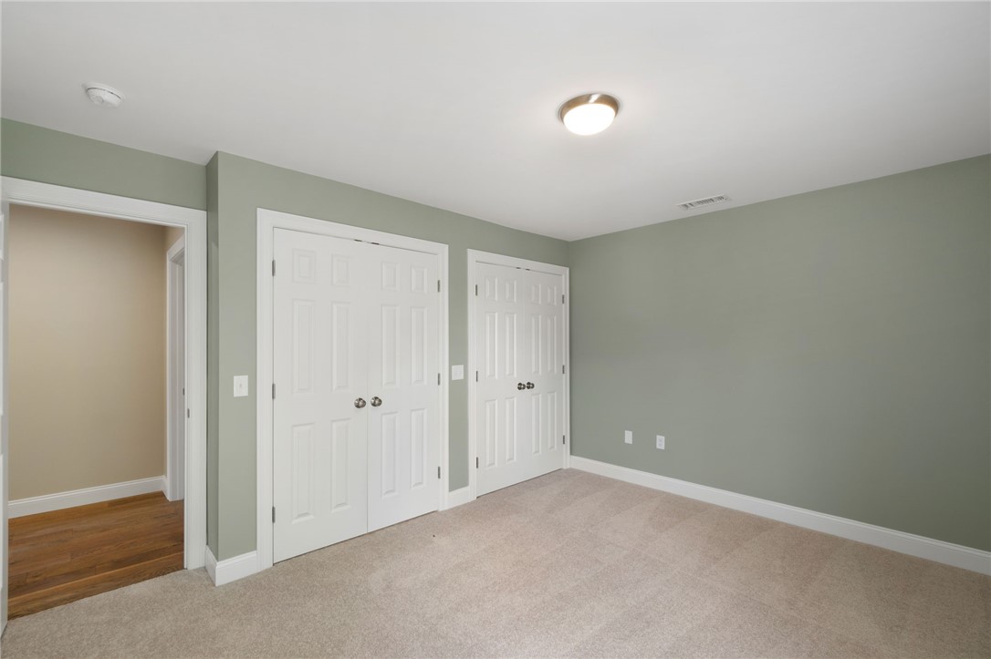 Lincoln, Rhode Island 02865, United States, 5 Bedrooms Bedrooms, ,3 BathroomsBathrooms,Residential,Active,103275