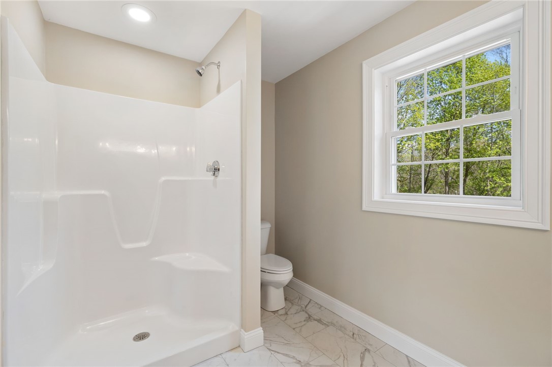 Lincoln, Rhode Island 02865, United States, 5 Bedrooms Bedrooms, ,3 BathroomsBathrooms,Residential,Active,103275