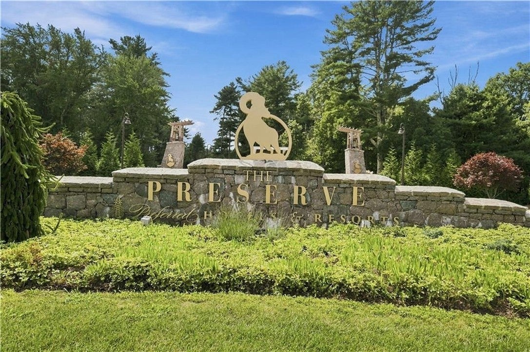 2 White Hawk Ridge C