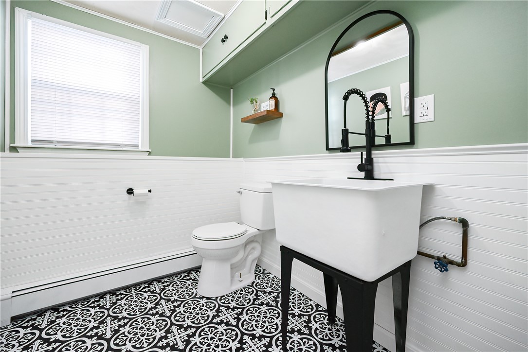 Woonsocket, Rhode Island 02895, United States, 3 Bedrooms Bedrooms, ,2 BathroomsBathrooms,Residential,Active,78031