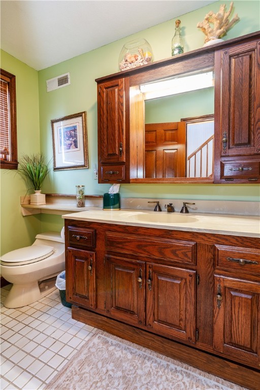 Narragansett, Rhode Island 02882, United States, 4 Bedrooms Bedrooms, ,4 BathroomsBathrooms,Residential,Pending,127233