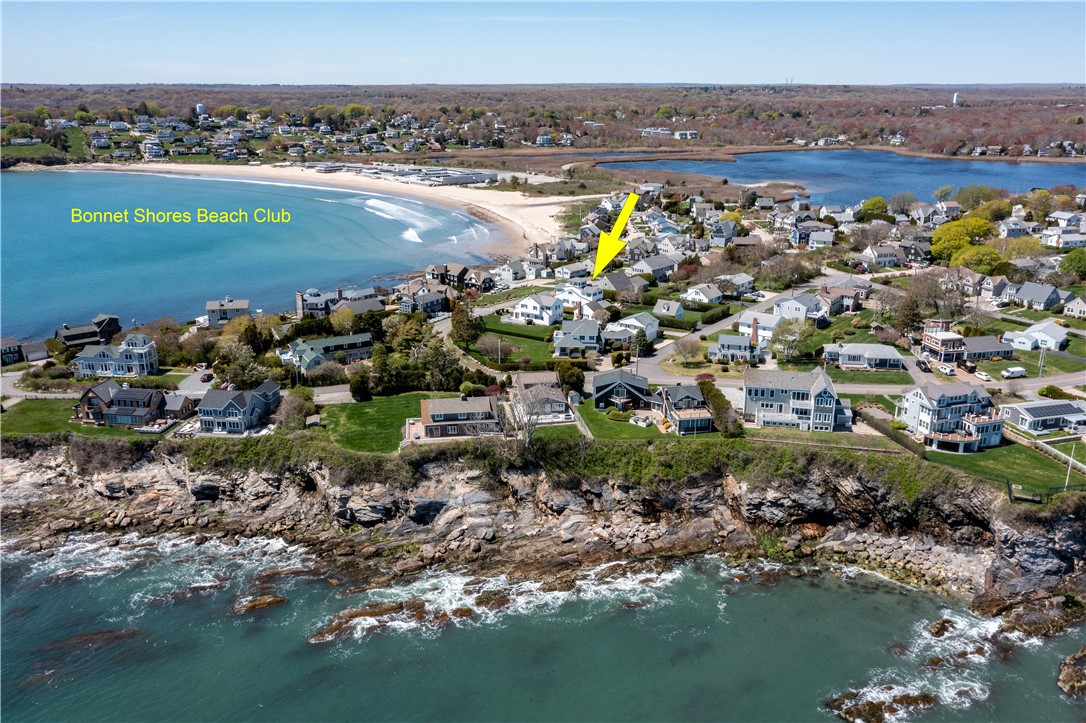 Narragansett, Rhode Island 02882, United States, 4 Bedrooms Bedrooms, ,4 BathroomsBathrooms,Residential,Pending,127233