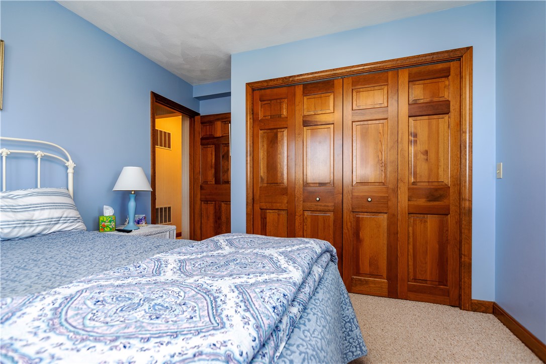 Narragansett, Rhode Island 02882, United States, 4 Bedrooms Bedrooms, ,4 BathroomsBathrooms,Residential,Pending,127233