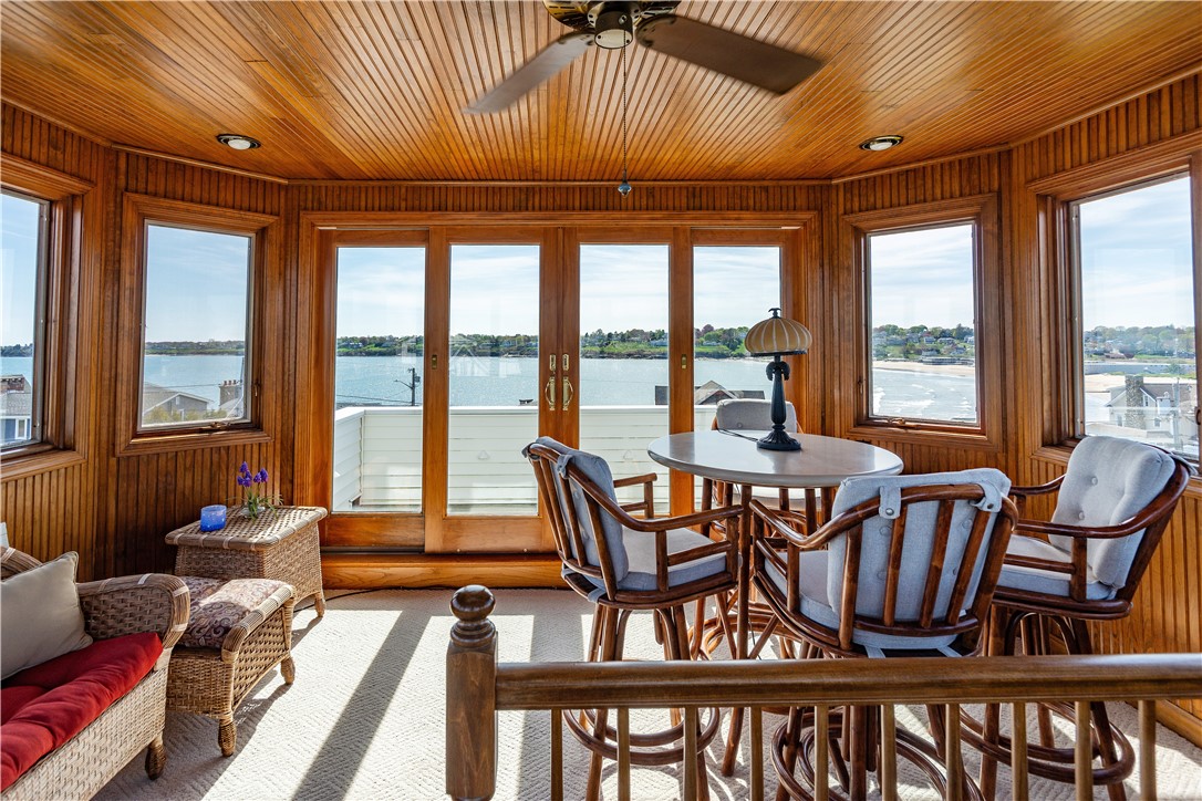 Narragansett, Rhode Island 02882, United States, 4 Bedrooms Bedrooms, ,4 BathroomsBathrooms,Residential,Pending,127233