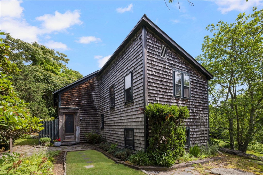 856 North Main Road