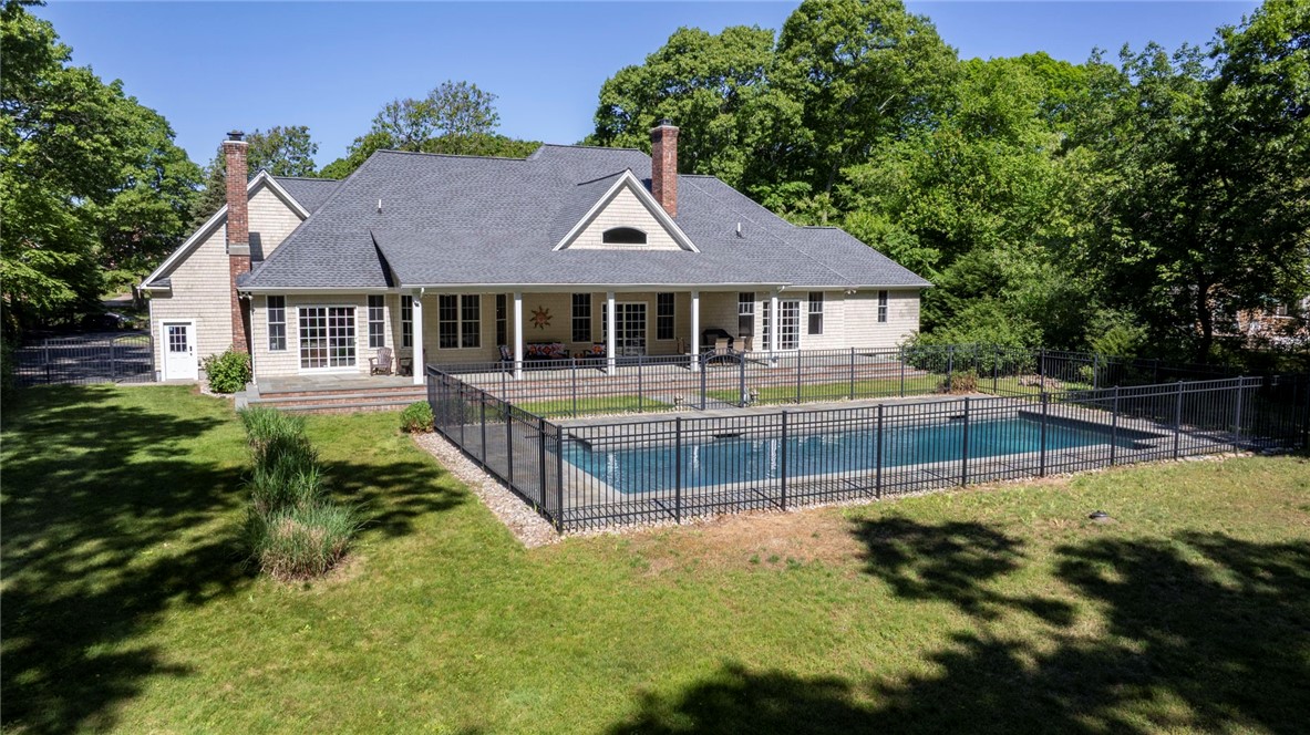 11 Yarmouth Drive
