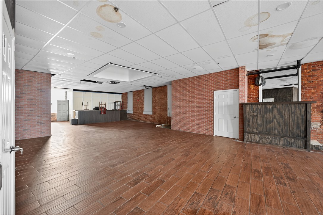1137 Broad Street