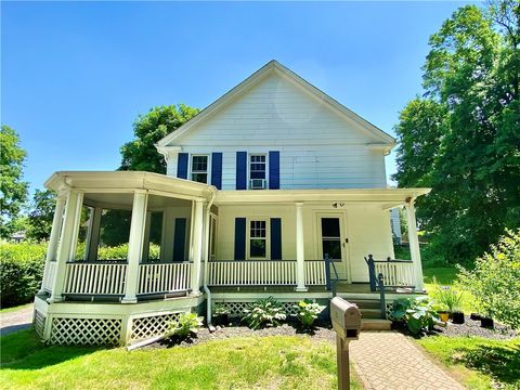 Single Family Residence in North Smithfield RI 21 Chapel Street.jpg