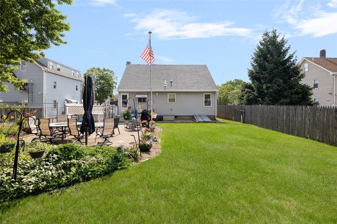 28 Lincoln Avenue