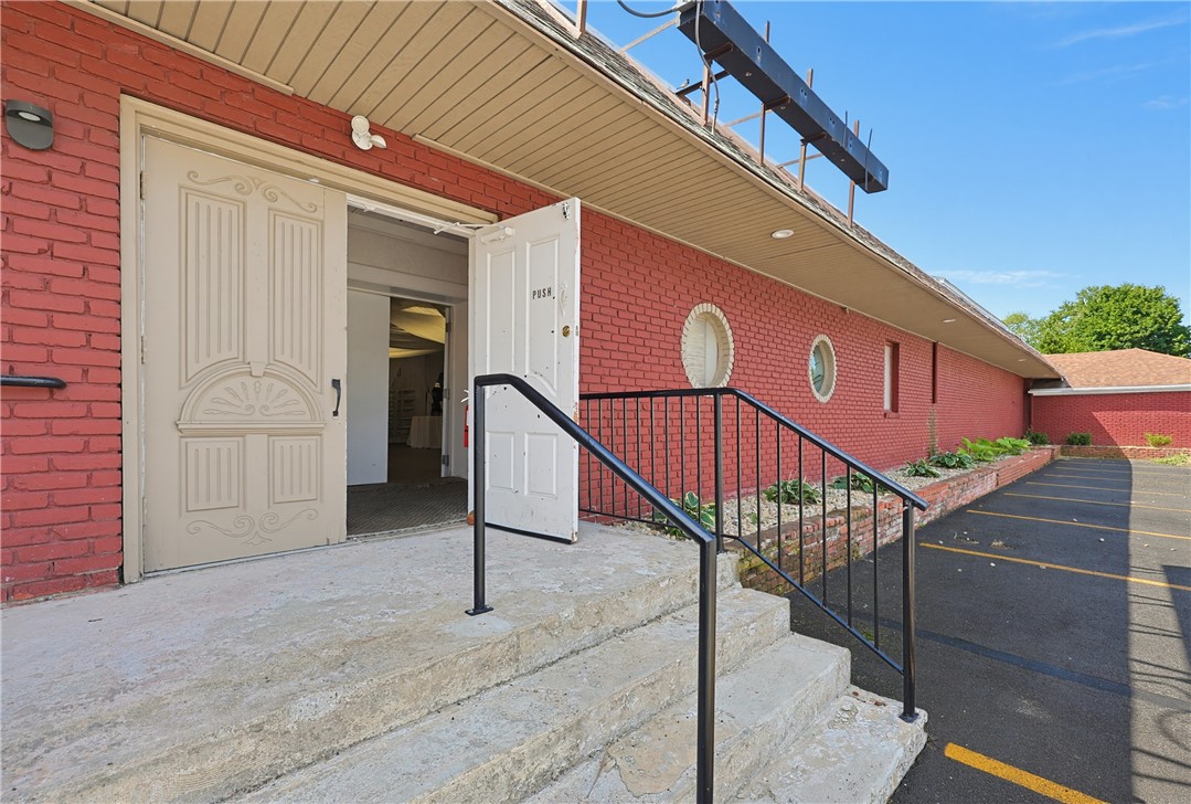 955 West Shore Road