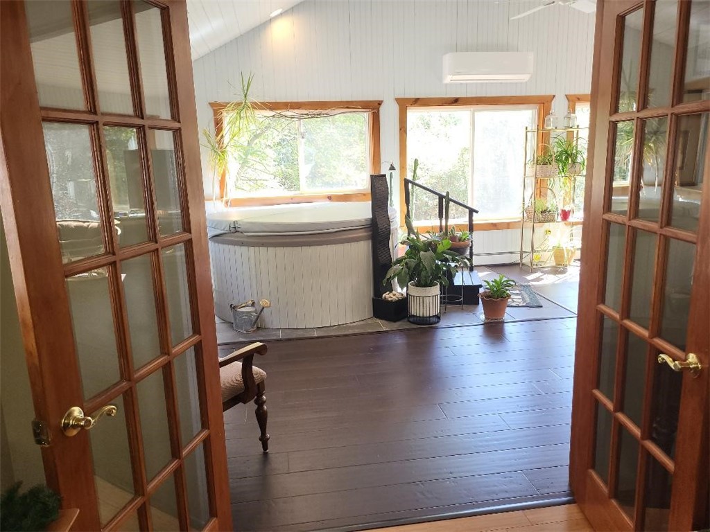 6 Tall Timbers Drive