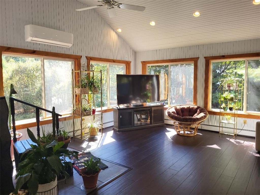 6 Tall Timbers Drive