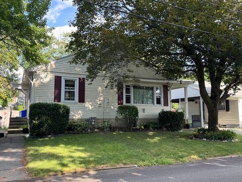 4 Hatherly Street North Providence RI 02911