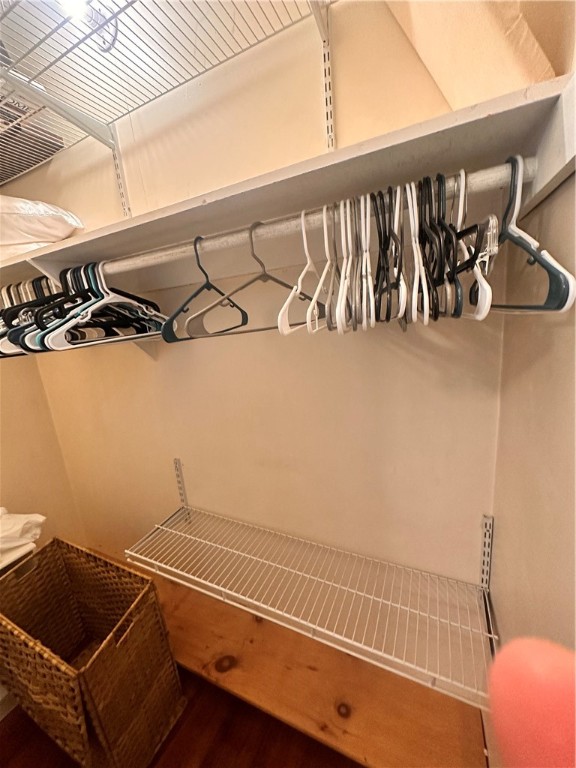 Newport, Rhode Island 02840, United States, 1 Bedroom Bedrooms, ,1 BathroomBathrooms,Residential,Active,158105