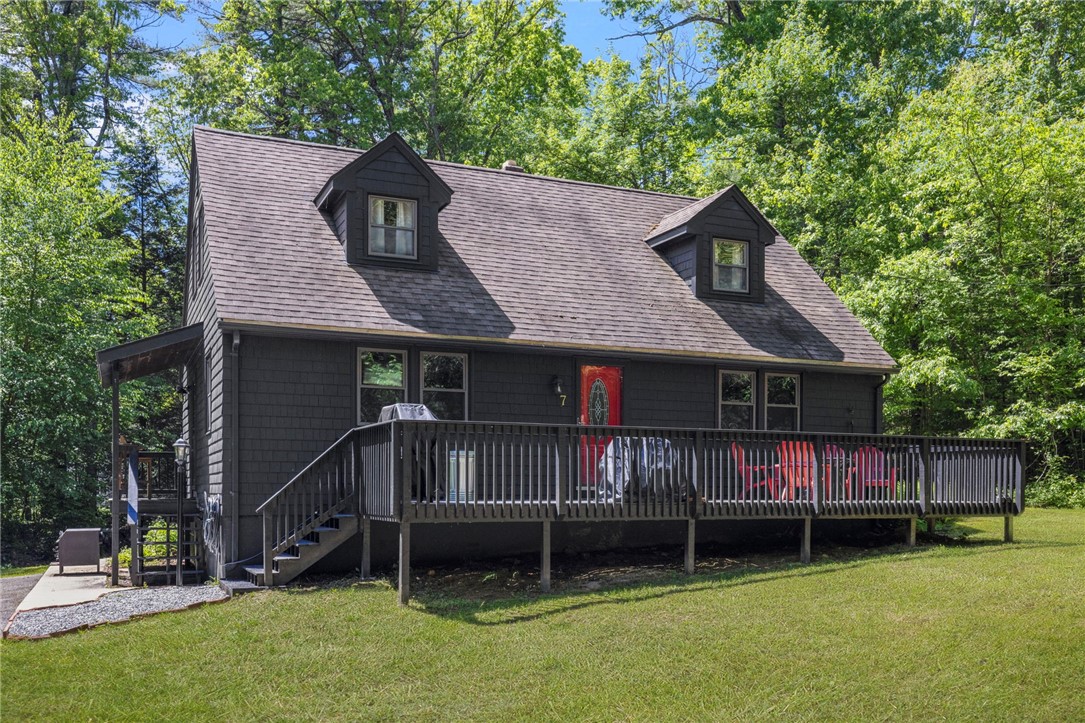 7 Spruce Ridge Drive