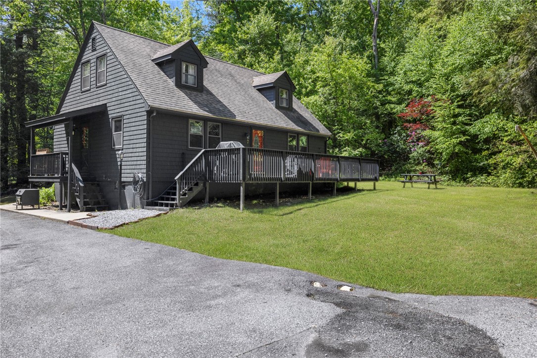 7 Spruce Ridge Drive