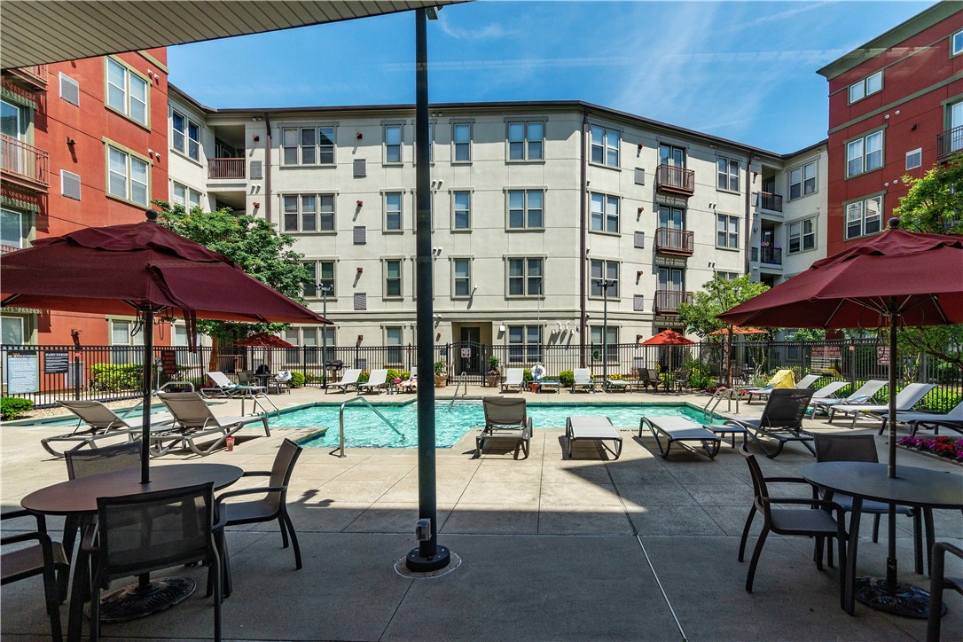 Providence, Rhode Island 02903, United States, 2 Bedrooms Bedrooms, ,1 BathroomBathrooms,Residential,Active,159116