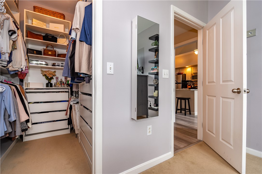 Providence, Rhode Island 02903, United States, 2 Bedrooms Bedrooms, ,1 BathroomBathrooms,Residential,Active,159116