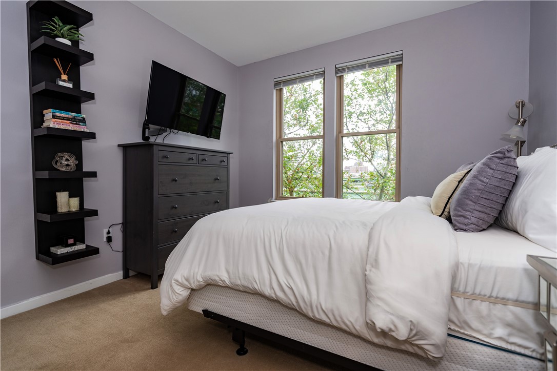 Providence, Rhode Island 02903, United States, 2 Bedrooms Bedrooms, ,1 BathroomBathrooms,Residential,Active,159116