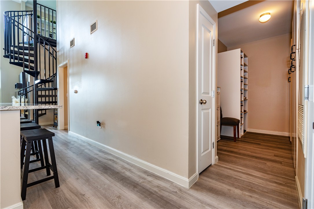 Providence, Rhode Island 02903, United States, 2 Bedrooms Bedrooms, ,1 BathroomBathrooms,Residential,Active,159116