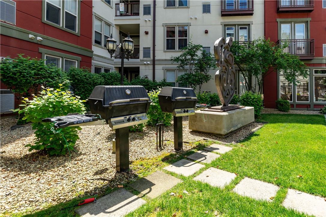 Providence, Rhode Island 02903, United States, 2 Bedrooms Bedrooms, ,1 BathroomBathrooms,Residential,Active,159116