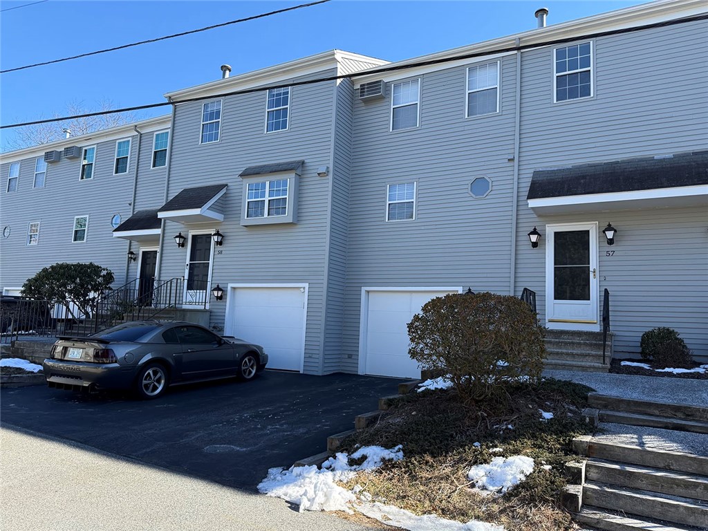 565 Quaker Lane 58