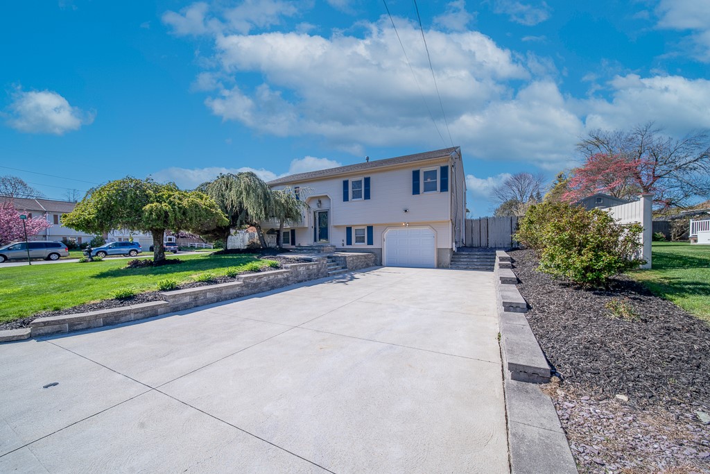 2 Dogwood Drive