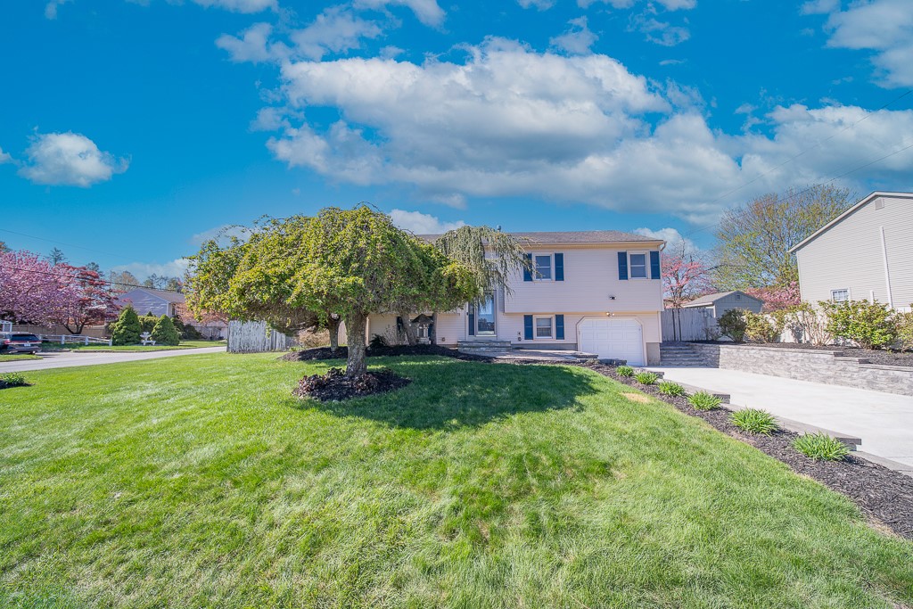 2 Dogwood Drive