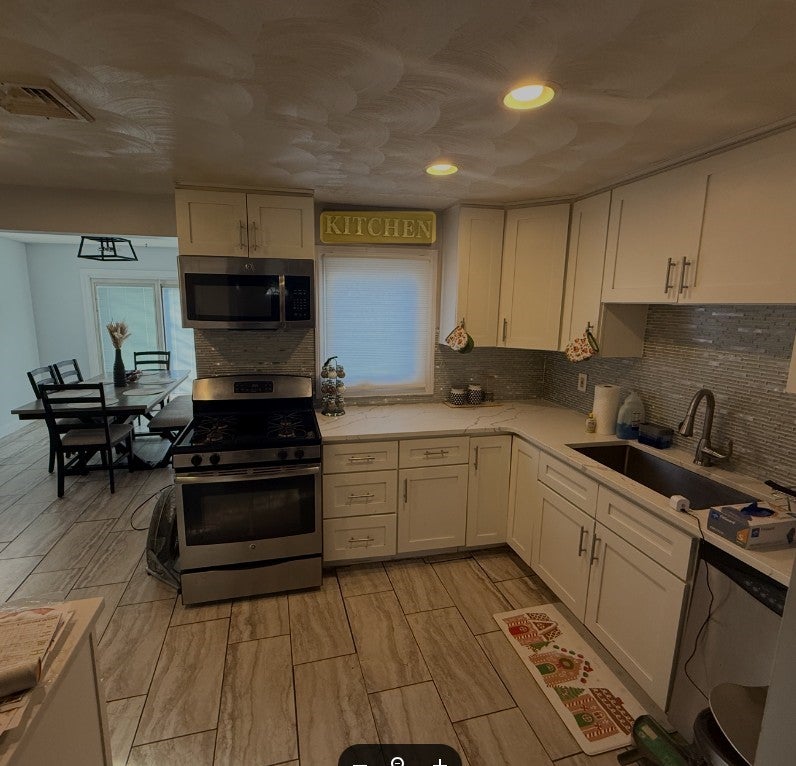 210 Pinecrest Drive