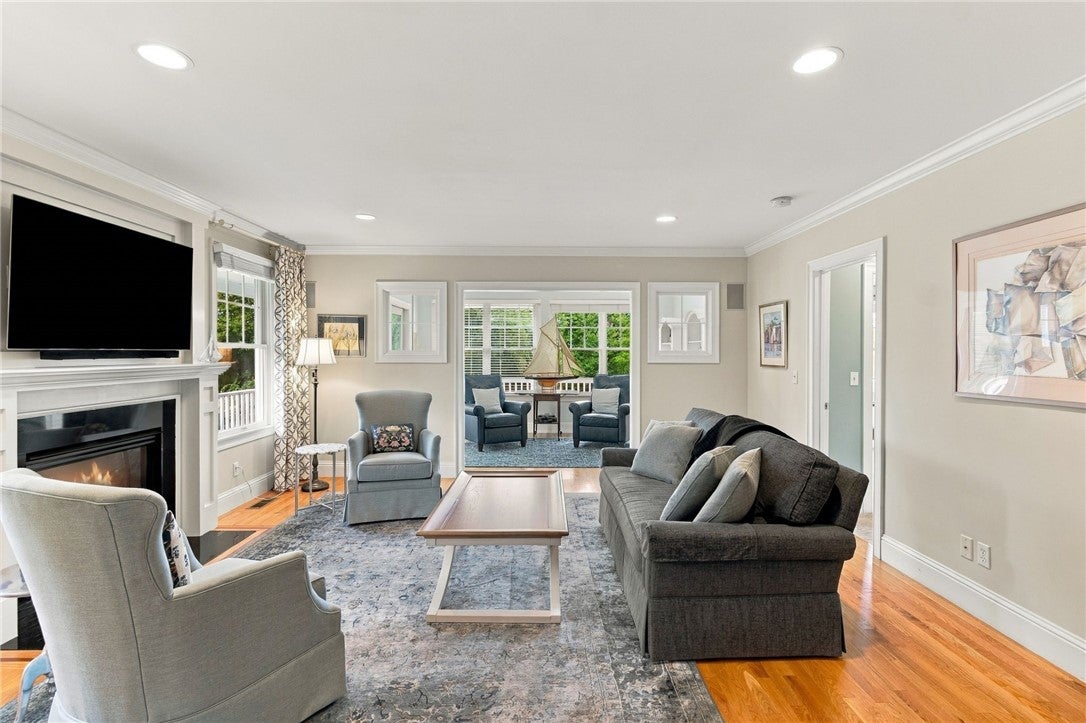 17 Pocasset Lane